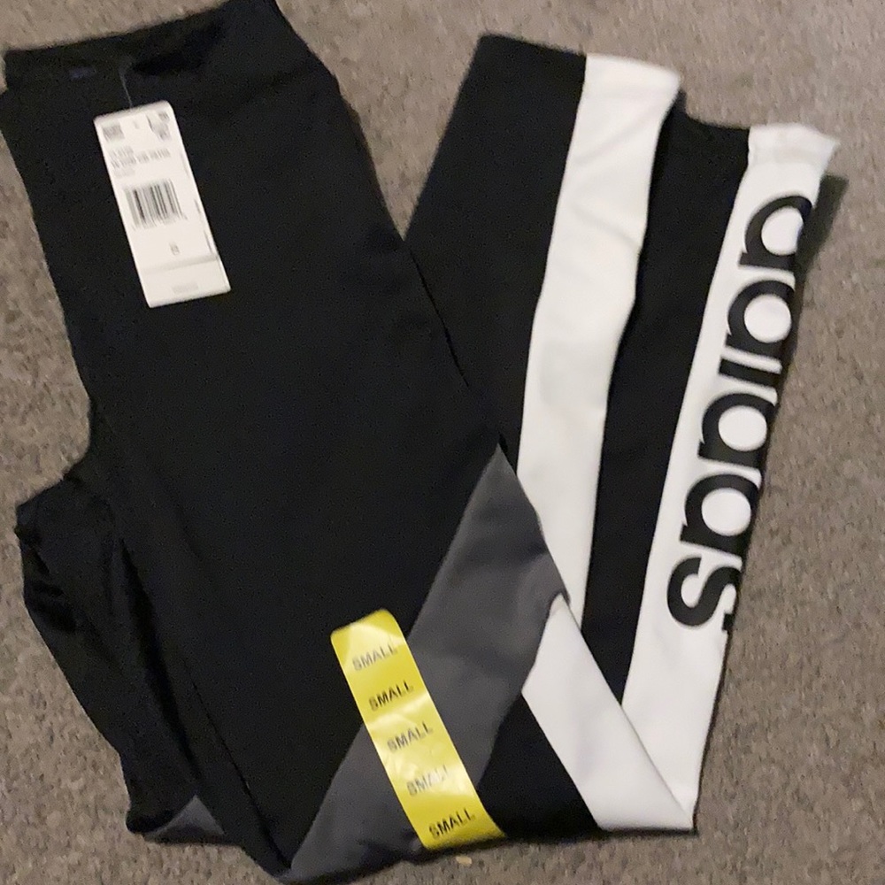 Adidas - Picture 2 of 3